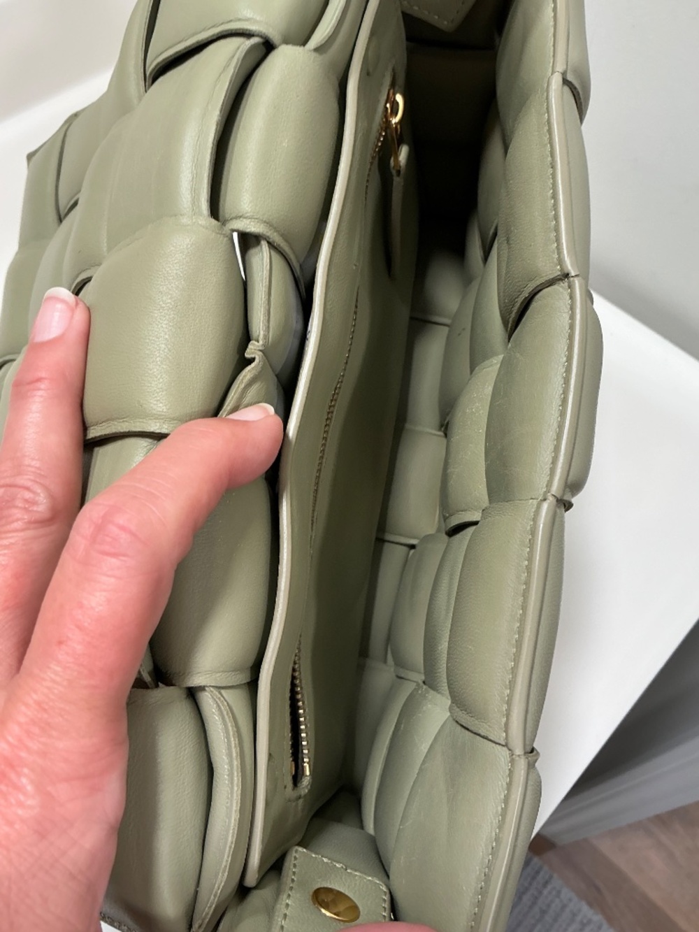 Bottega Venetta Padded Cassette Bag Sage green - Picture 6 of 13